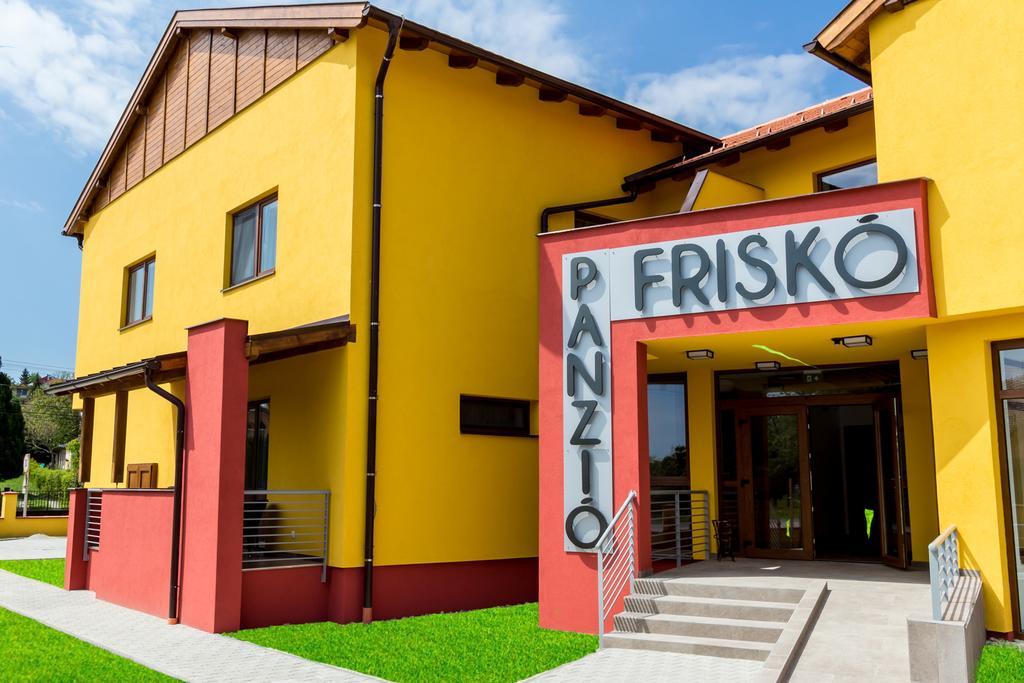 مبيت وإفطار زلاكاروس Frisko Panzio المظهر الخارجي الصورة